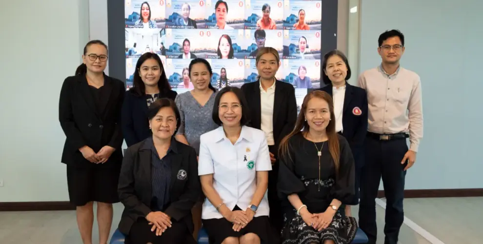 โครงการอบรมหลักสูตรระยะสั้น สาขาการสอนภาคปฏิบัติการพยาบาลเฉพาะทาง สำหรับครูพี่เลี้ยงในหลักสูตรเฉพาะทาง สาขาการพยาบาลเวชปฏิบัติทางตา และสาขาการบริหารการพยาบาล