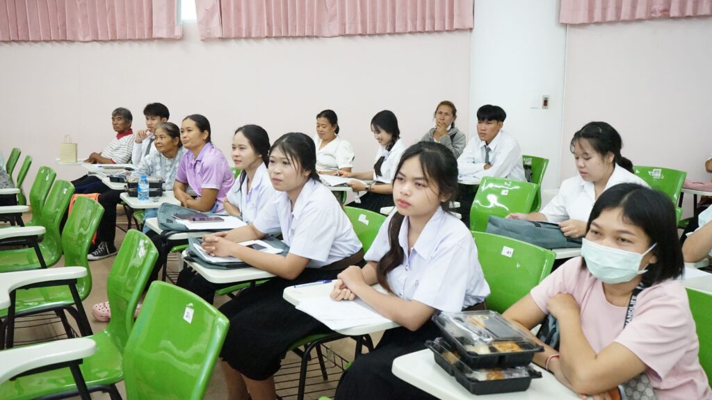 โครงการปฐมนิเทศนักเรียนหลักสูตรประกาศนียบัตรผู้ช่วยพยาบาล รุ่นที่ 17 และนักเรียนทุนกองทุนเพื่อความเสมอภาคทางการศึกษา (กสศ.) รุ่นที่ 3 ประจำปีการศึกษา 2569